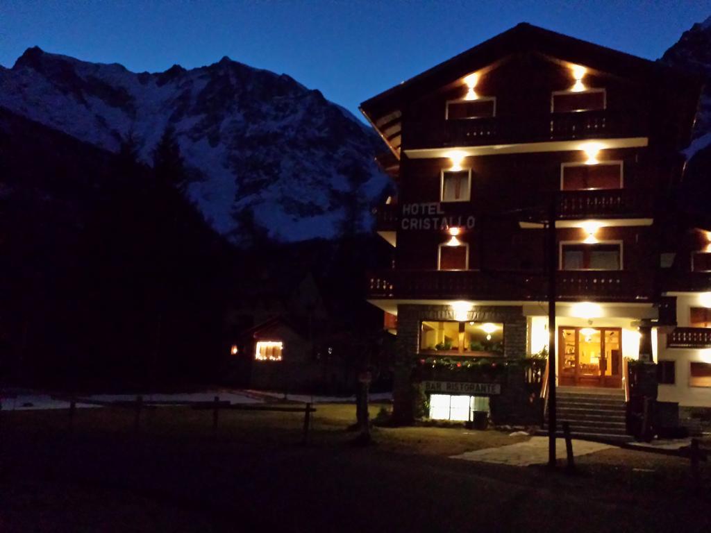 Hotel Cristallo Macugnaga Exterior photo